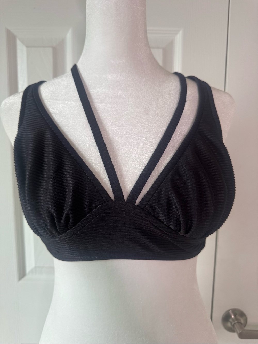 VENUS Black Ribbed Strappy Bikini Top Triangle Swim Top Size Small